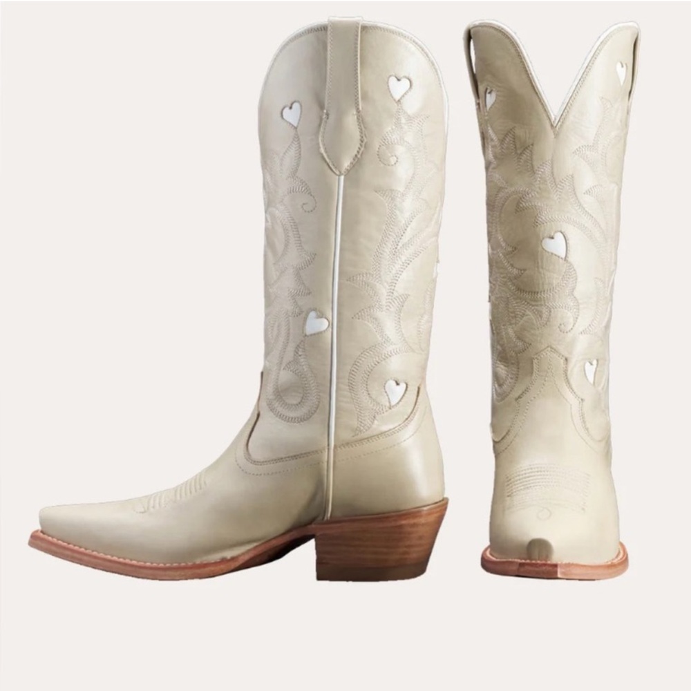 Tecovas Annie Hearts Boots - Picture 2 of 11